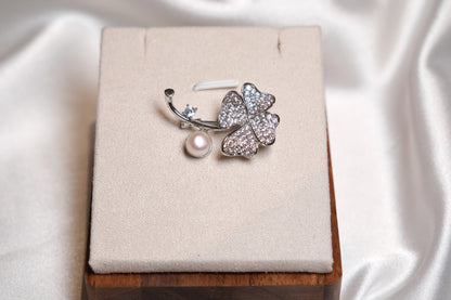 Lucky Clover Pearl Brooch Pin