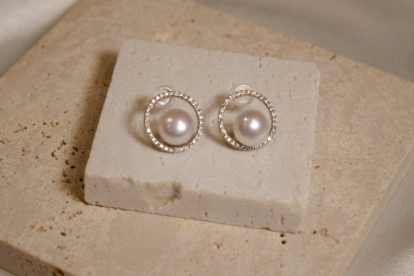 Hazel Pearl Earrings