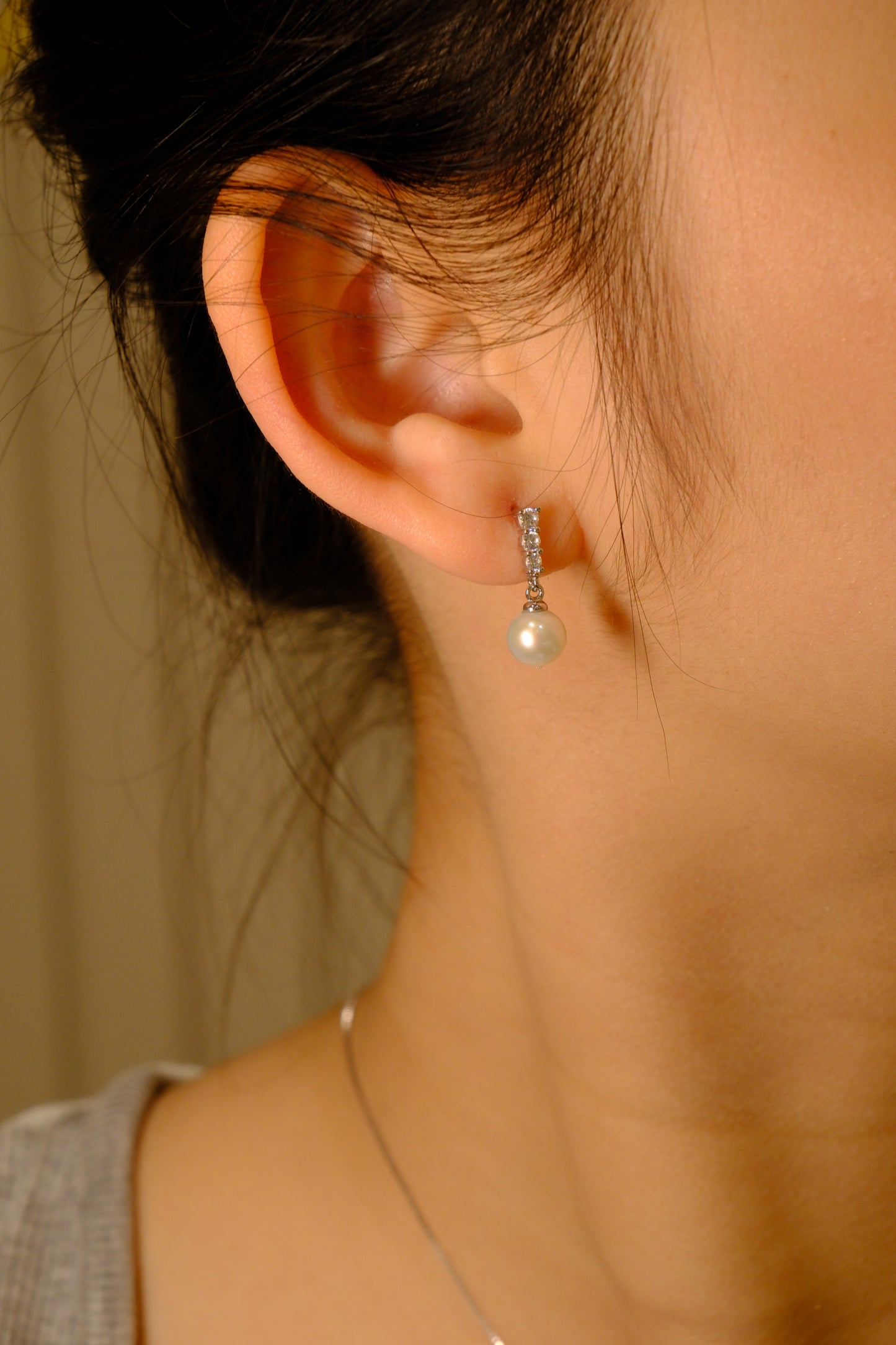 Isa Pearl Earrings