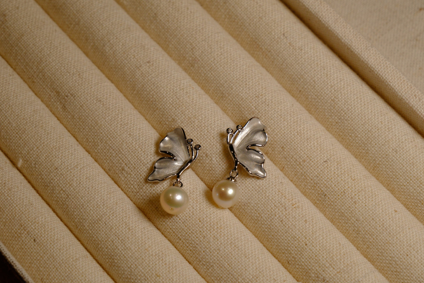 Mirage Pearl Earrings
