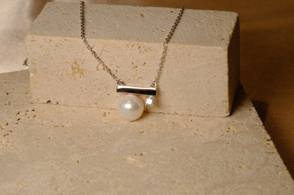 Serene Pearl Necklace