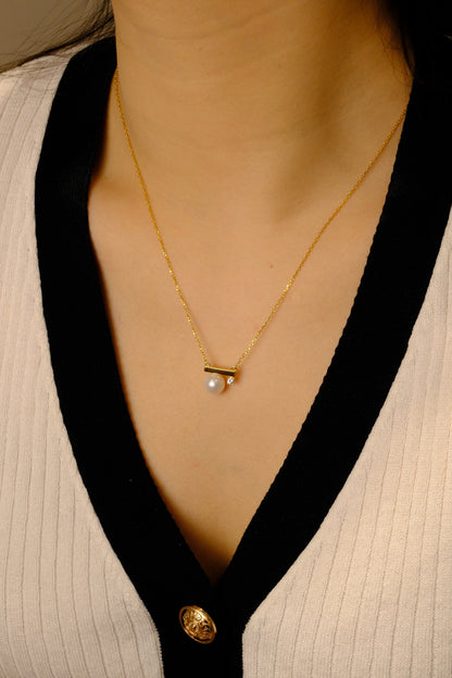 Serene Pearl Necklace
